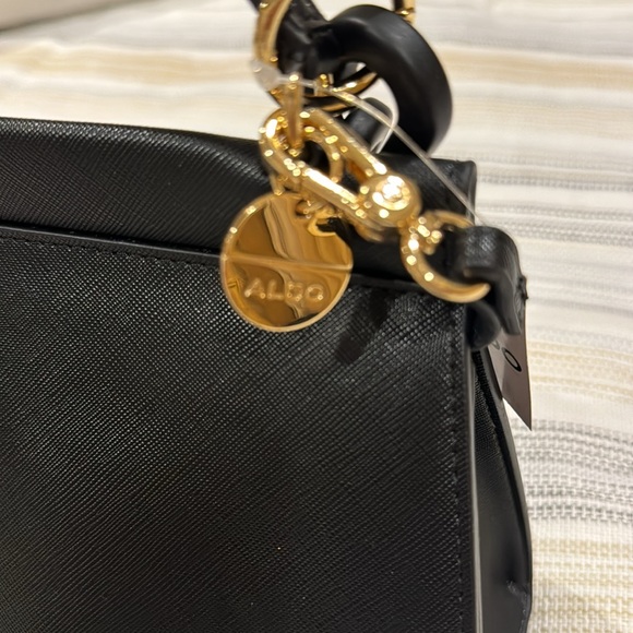New bag
Aldo
Color: black - Picture 3 of 6